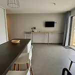Avec Balcon, 1 Chambre, Piscine, Jacuzzi, Parking Prive, Acces Direct Et Commerces - Fr-1-194-221 滨海拉特朗什