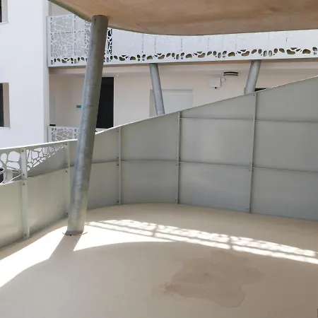 Avec Balcon, 1 Chambre, Piscine, Jacuzzi, Parking Prive, Acces Direct Et Commerces - Fr-1-194-221 * ラ・トランシュ・シュル・メール