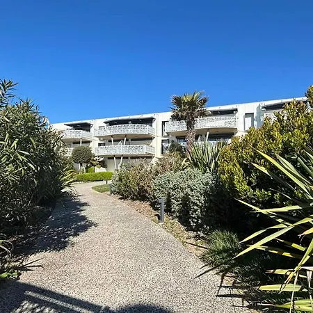 Avec Balcon, 1 Chambre, Piscine, Jacuzzi, Parking Prive, Acces Direct Et Commerces - Fr-1-194-221