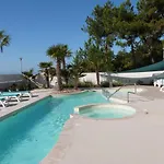 Apartamento Avec Balcon, 1 Chambre, Piscine, Jacuzzi, Parking Privé, Accès Direct Et Commerces - Fr-1-194-221 La Tranche-sur-Mer