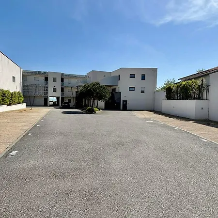 Avec Balcon, 1 Chambre, Piscine, Jacuzzi, Parking Privé, Accès Direct Et Commerces - Fr-1-194-221 La Tranche-sur-Mer