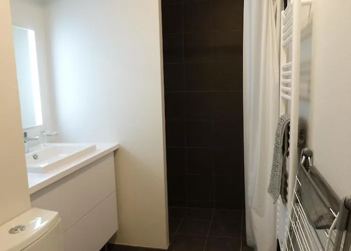 Appartamento Avec Balcon, 1 Chambre, Piscine, Jacuzzi, Parking Privé, Accès Direct Et Commerces - Fr-1-194-221 La Tranche-sur-Mer